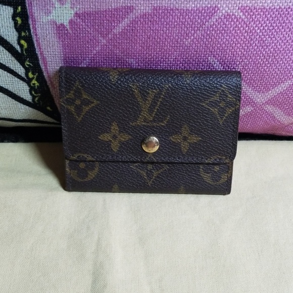 Louis Vuitton Accessories - Authentic Louis Vuitton coin or card holder